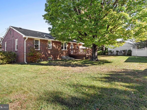 2502 Grand Avenue, Holmes PA 19043