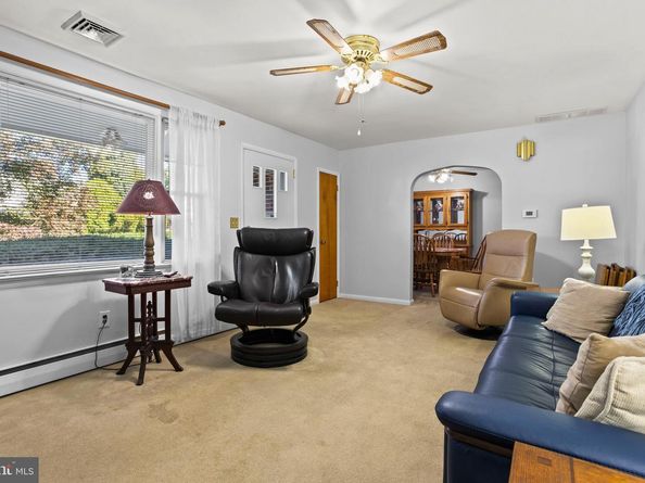 2502 Grand Avenue, Holmes PA 19043
