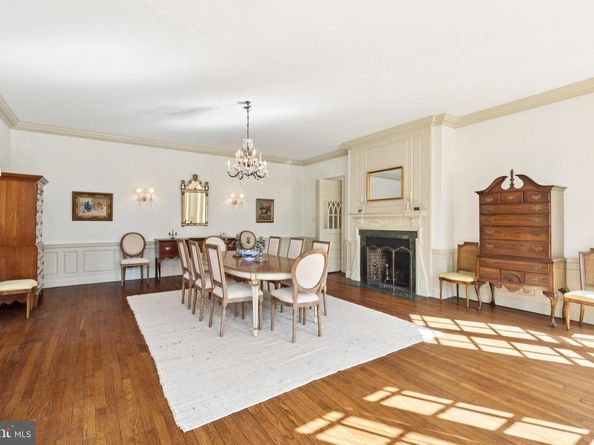 8600 Seminole Street, Philadelphia PA 19118