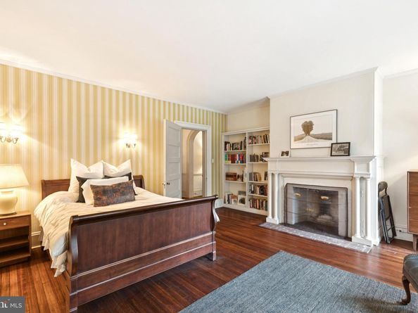 8600 Seminole Street, Philadelphia PA 19118