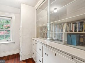 8600 Seminole Street, Philadelphia PA 19118