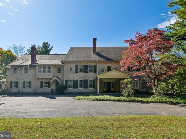 8600 Seminole Street, Philadelphia PA 19118