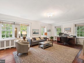 8600 Seminole Street, Philadelphia PA 19118