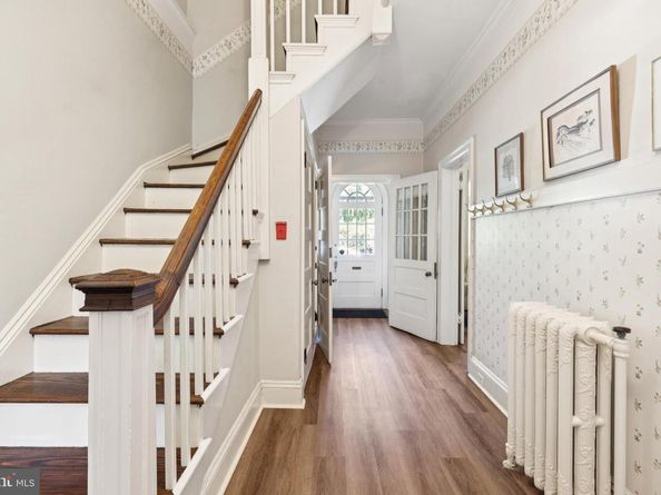 8600 Seminole Street, Philadelphia PA 19118