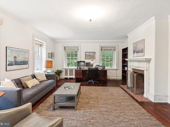 8600 Seminole Street, Philadelphia PA 19118