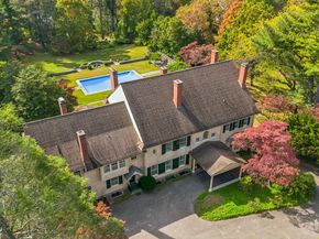 8600 Seminole Street, Philadelphia PA 19118