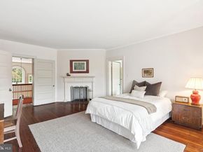 8600 Seminole Street, Philadelphia PA 19118