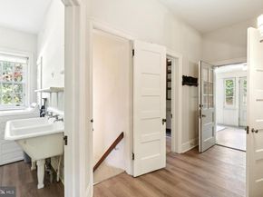 8600 Seminole Street, Philadelphia PA 19118