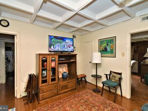 8105 Hull Drive, Glenside PA 19038