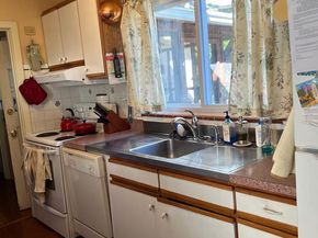 8105 Hull Drive, Glenside PA 19038