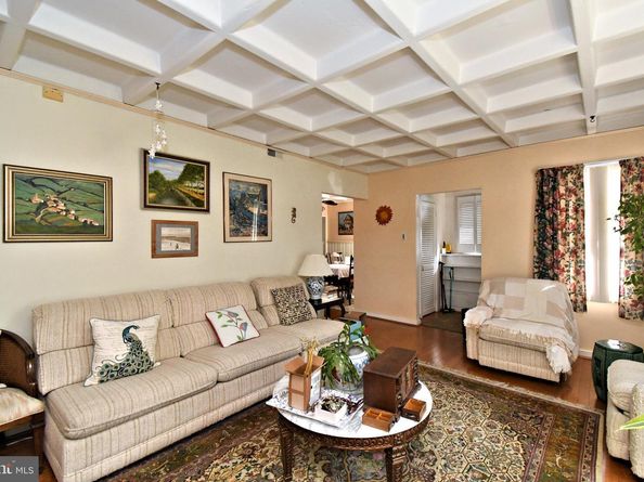 8105 Hull Drive, Glenside PA 19038