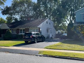 512 Essex Road, Norwood PA 19074