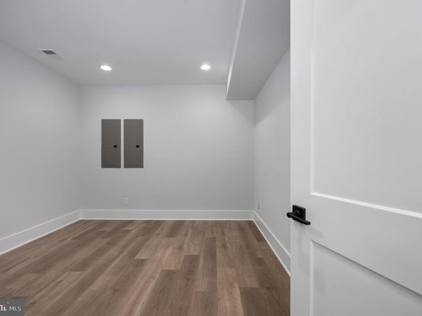 623 Echols Street SE, Vienna VA 22180