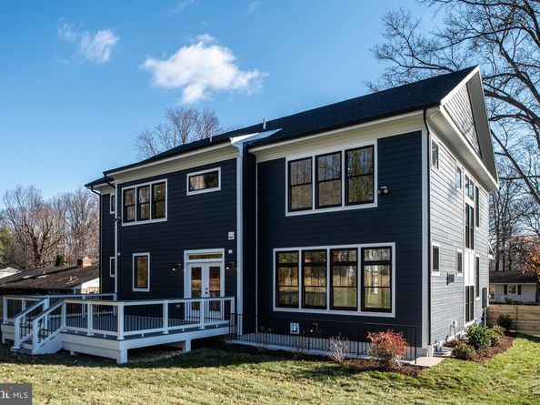 623 Echols Street SE, Vienna VA 22180