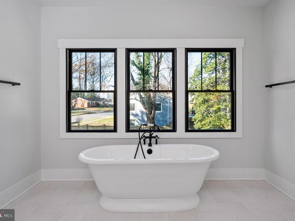 623 Echols Street SE, Vienna VA 22180