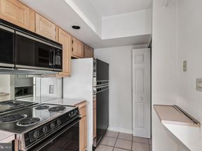 237 W Montgomery Avenue 2S, Haverford PA 19041