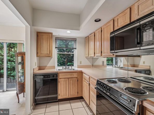 237 W Montgomery Avenue 2S, Haverford PA 19041
