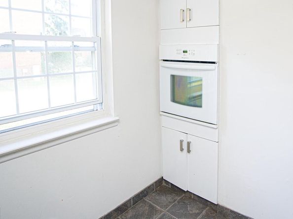4000 Gypsy Lane 110C, Philadelphia PA 19129