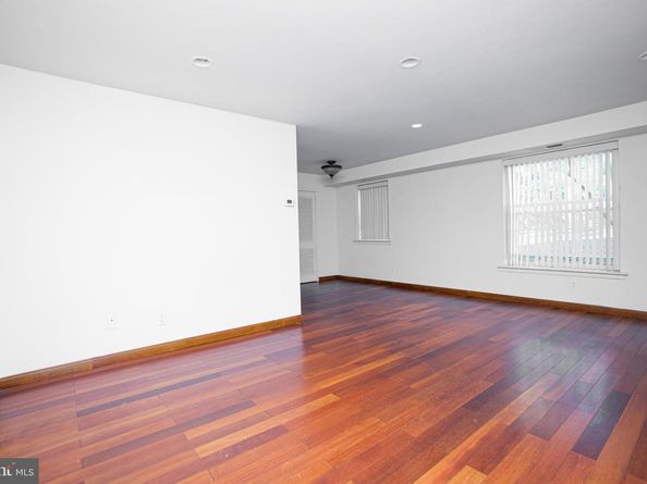 4000 Gypsy Lane 110C, Philadelphia PA 19129