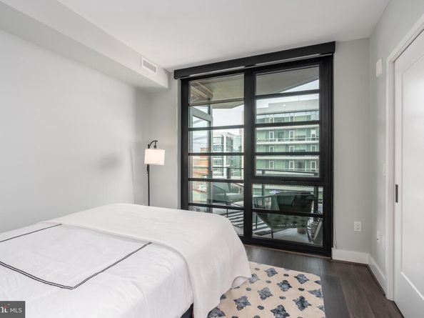1300 4TH Street SE 715, Washington DC 20003