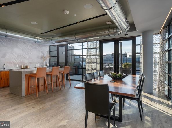 1300 4TH Street SE 715, Washington DC 20003