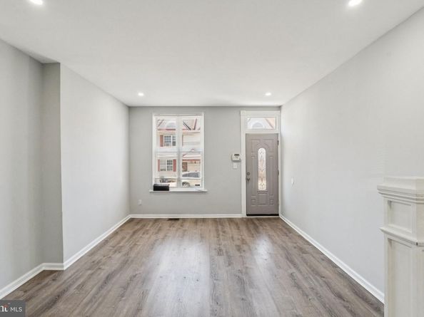 17 S 45TH Street, Philadelphia PA 19104
