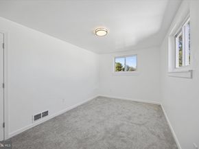 1822 Osbourne Avenue, Willow Grove PA 19090