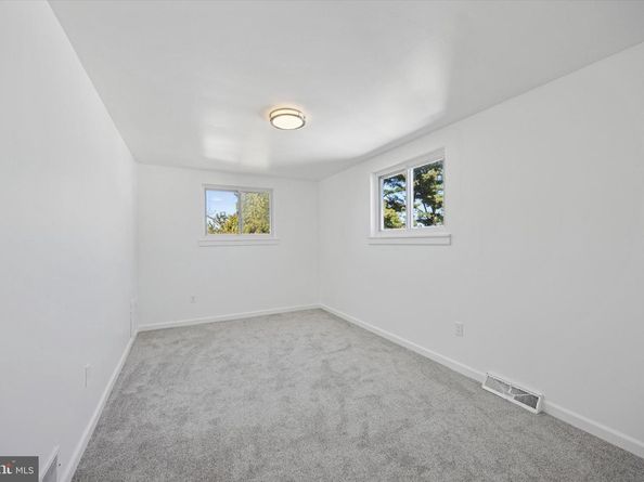 1822 Osbourne Avenue, Willow Grove PA 19090