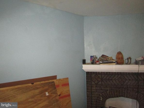1827 W Rockland Street, Philadelphia PA 19141
