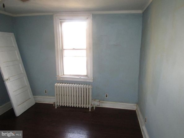 1827 W Rockland Street, Philadelphia PA 19141