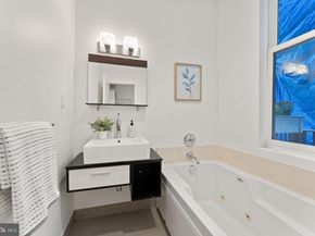 1516 R Street NW 3, Washington DC 20009