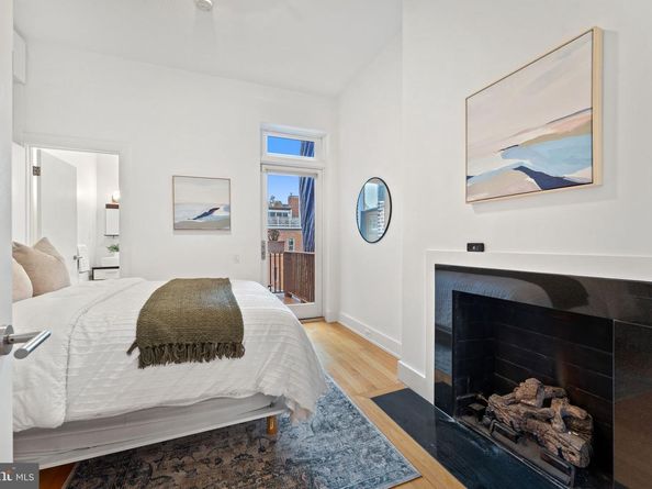 1516 R Street NW 3, Washington DC 20009