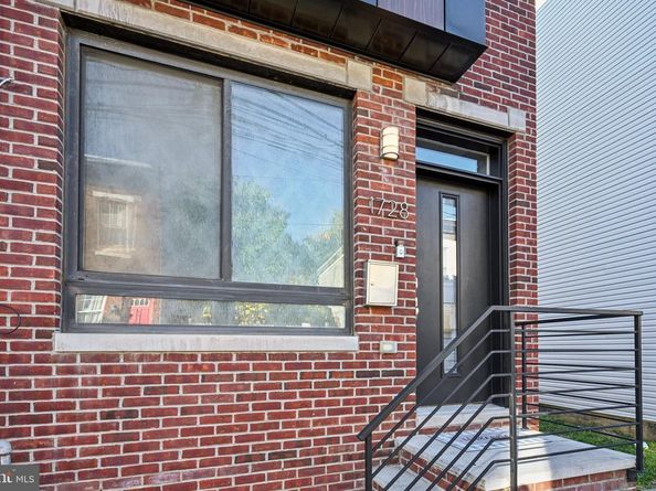 1728 N Lambert Street, Philadelphia PA 19121