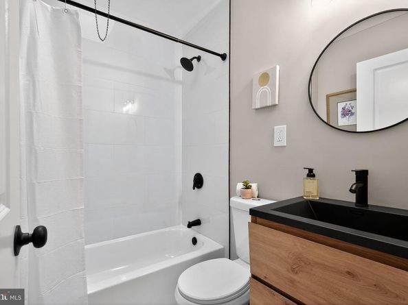 4987 N 2nd Street, Philadelphia PA 19120