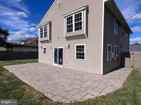 19 Prunewood Road, Levittown PA 19056