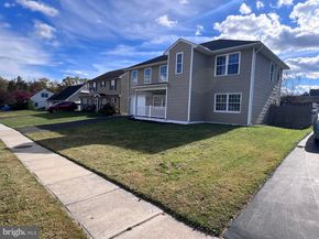 19 Prunewood Road, Levittown PA 19056
