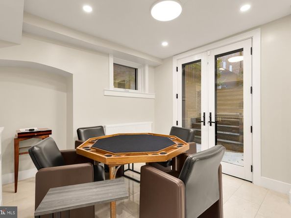 2137 R Street NW, Washington DC 20008