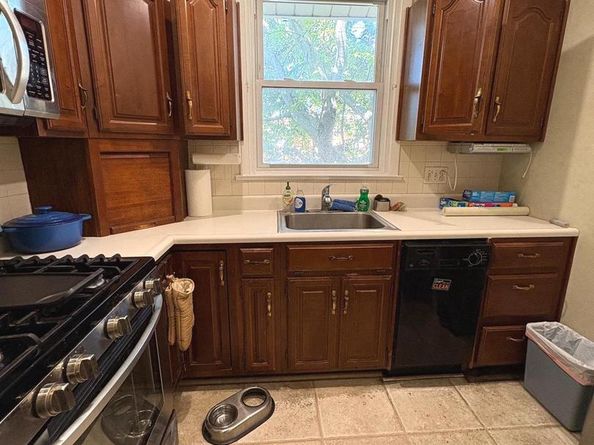801 Charette Road, Philadelphia PA 19115
