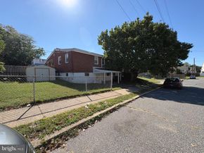 801 Charette Road, Philadelphia PA 19115
