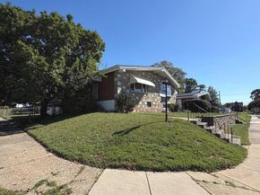 801 Charette Road, Philadelphia PA 19115