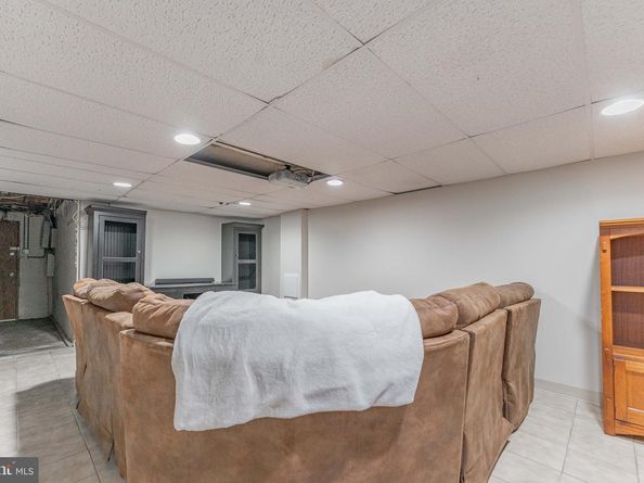 872 Fairfax Road, Drexel Hill PA 19026