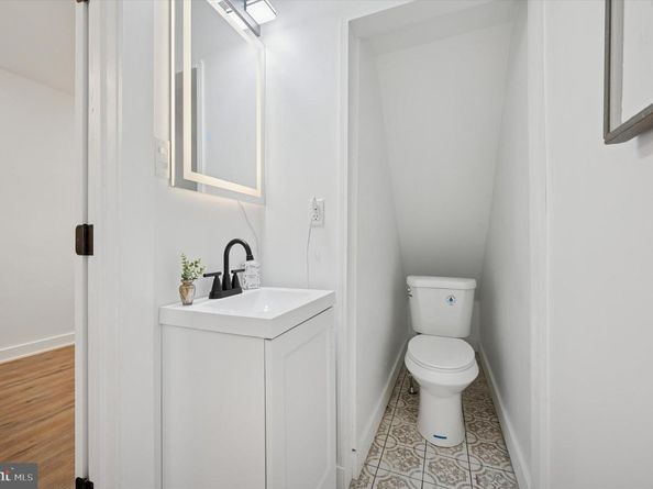 5224 Florence Avenue, Philadelphia PA 19143