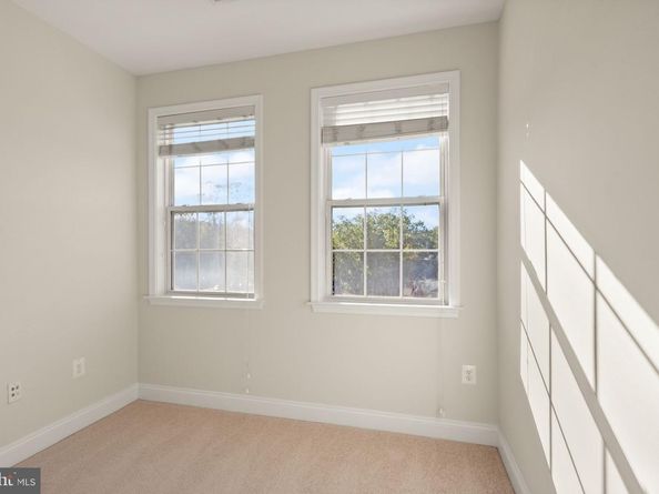 4025 Columbia Pike, Arlington VA 22204