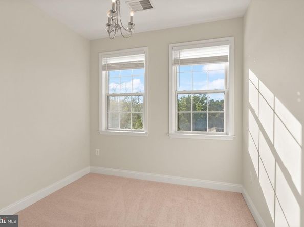 4025 Columbia Pike, Arlington VA 22204