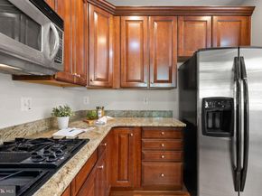 4025 Columbia Pike, Arlington VA 22204
