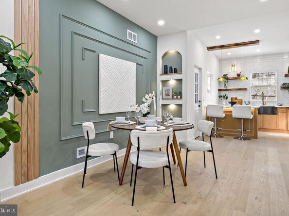 2062 E Arizona Street, Philadelphia PA 19125