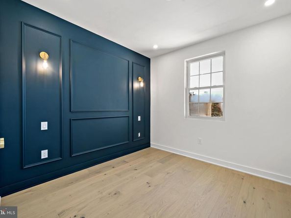 2062 E Arizona Street, Philadelphia PA 19125