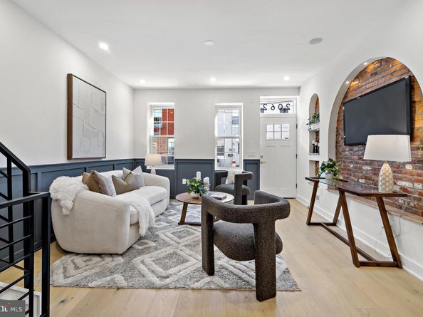2062 E Arizona Street, Philadelphia PA 19125