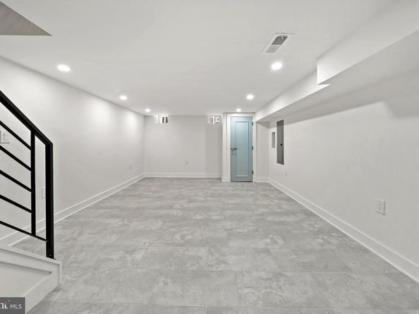 2062 E Arizona Street, Philadelphia PA 19125