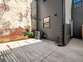 2062 E Arizona Street, Philadelphia PA 19125